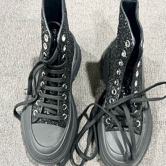Alexander McQueen Glitter Tread Slick Boots NWT - Picture 3 of 7